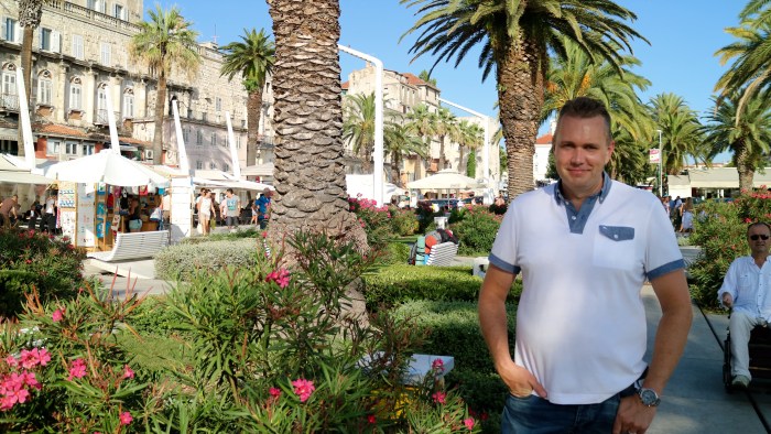 20150730_154220830_ios