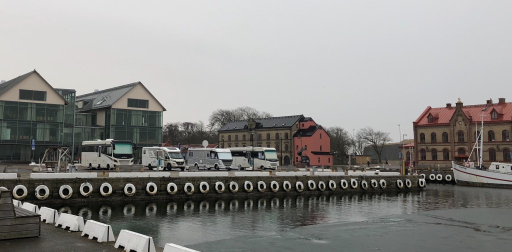 Premiärtur till grannkommun